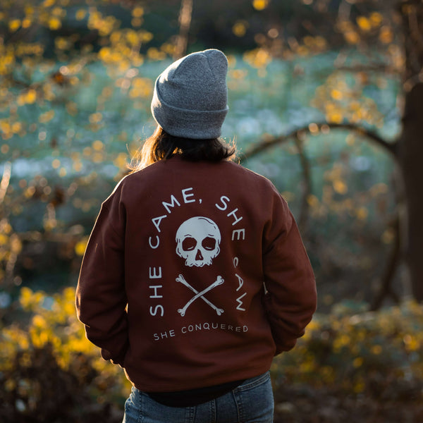 Relaxed She Came, She Saw Sweatshirt Rust