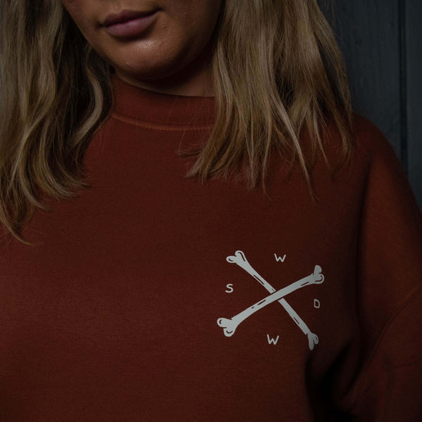 Relaxed She Came, She Saw Sweatshirt Rust