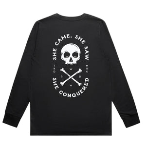 She Conquered Longsleeve Black T-shirt